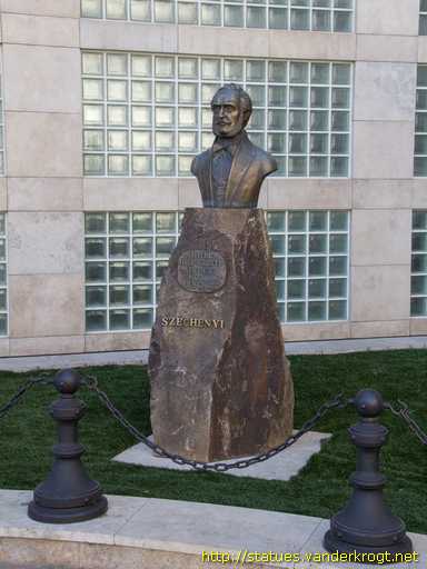 Budapest /  Széchenyi István mellszobor