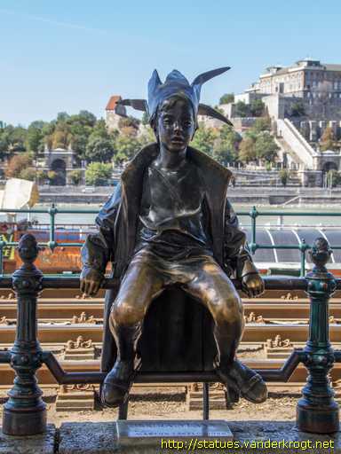 Budapest /  Kiskirálylány