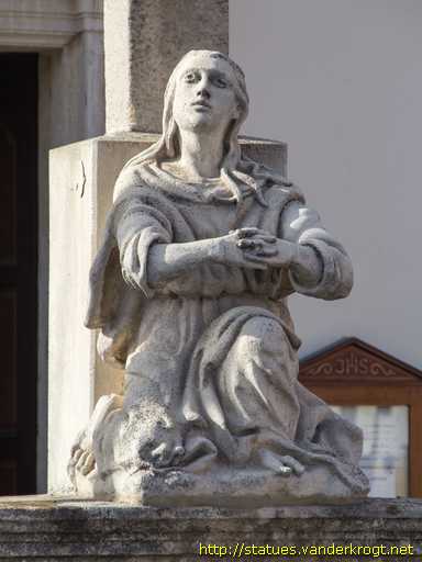 Mosonmagyaróvár /  Feszület a Szent Mária Magdolna