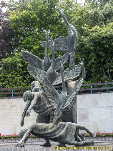 Dublin - Baile Átha Cliath /  Children of Lir