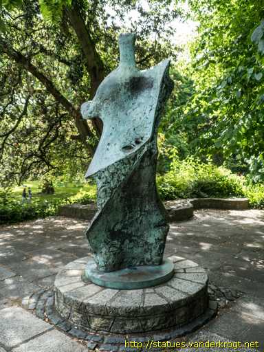 Dublin - Baile Átha Cliath /  Knife-Edge, memorial for W.B. Yeats