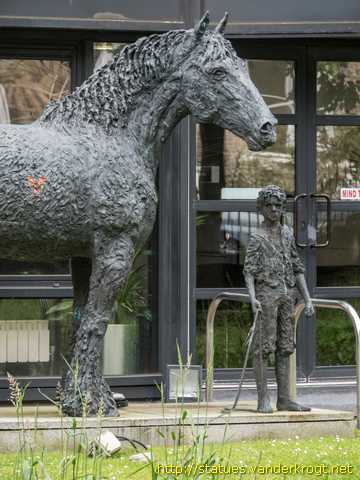 Dublin - Baile Átha Cliath /  Barge Horse