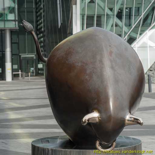 Dublin - Baile Átha Cliath /  Bull with Ring