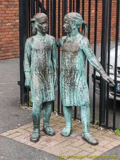 Dublin - Baile Átha Cliath /  Beds