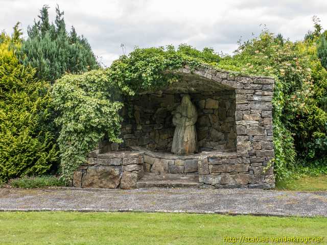 Loughrea - Baile Locha Riach /  Saints' statues in the garden of St. Brendan's Cathedral