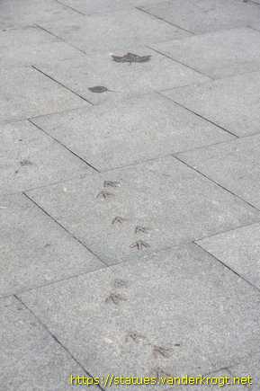 Dublin - Baile Átha Cliath /  Oileán na nDaoine