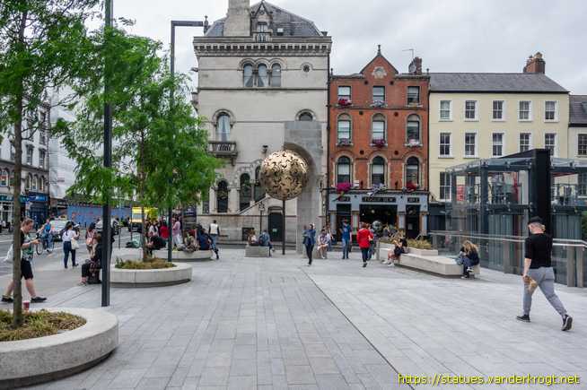 Dublin - Baile Átha Cliath /  Crann an Óir