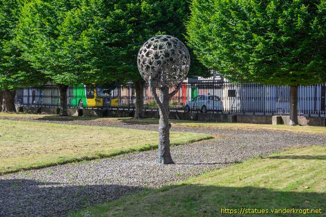 Dublin - Baile Átha Cliath /  The Healing Hands