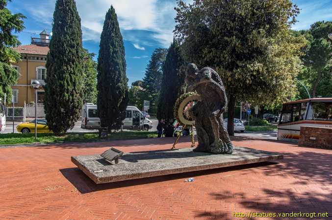 Cesena /  Monumento ai caduti per la Resistenza