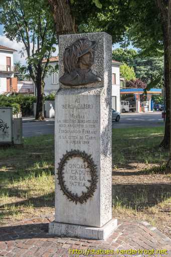 Carpi /  Monumento ai Bersaglieri