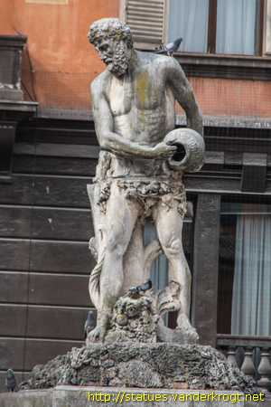 Reggio nell'Emilia /  Statua del Crostolo