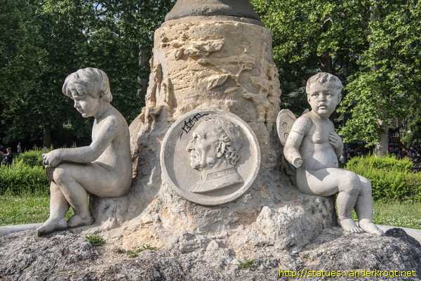 Reggio nell'Emilia /  Fontana dell'Abate Ferrari Bonini