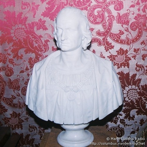Genova /  Busto di Cristoforo Colombo nel Palazzo Reale