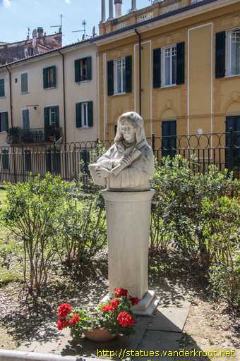 Carrara /  Giordano Bruno