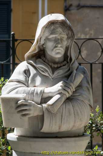 Carrara /  Giordano Bruno