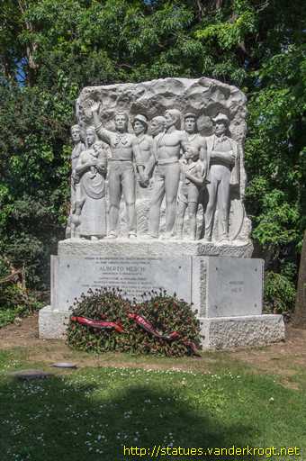 Carrara /  Carraria - Monumento a Alberto Meschi