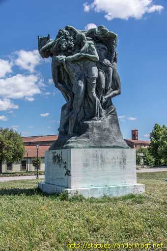 Lucca /  Monumento ad Alfredo Catalani