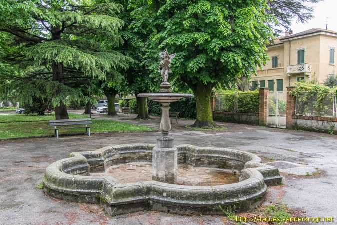 Città di Castello /  Putto con delfino <i>o</i> Spiritello con pesce