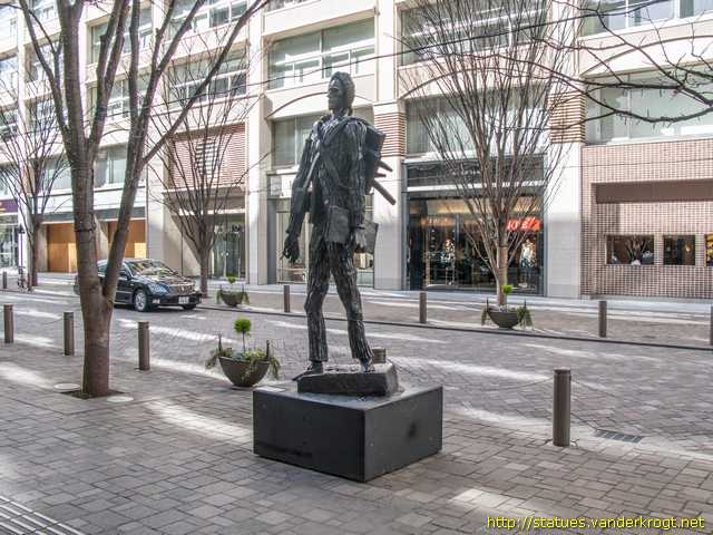 Tokyo - 東京 /  Van Gogh à Travers Champs