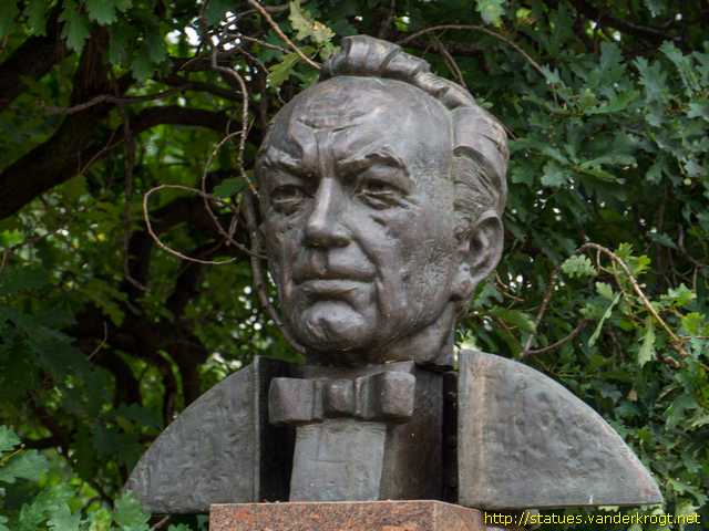 Kaunas /  Antanas Kučingis