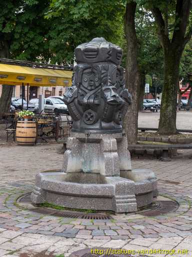 Kaunas /  Laimės šulinys
