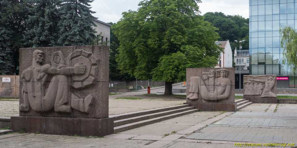 Kaunas /  Socialistų realios reljefai