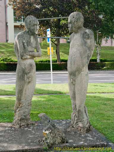 Remich /  Deux (trois?) figures