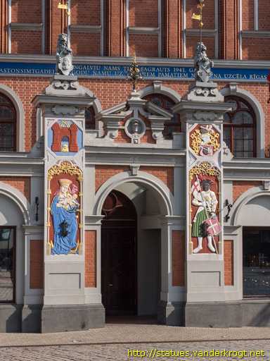 Rīga /  Melngalvju nams