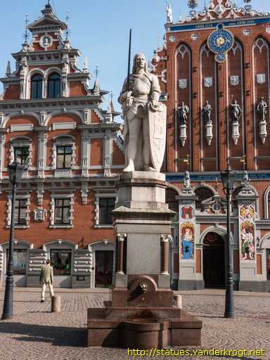 Rīga /  Rolanda statuja
