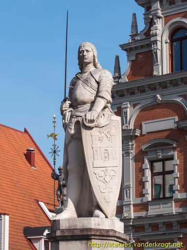 Rīga /  Rolanda statuja
