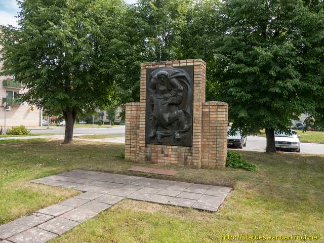 Aizkraukle /  Lāčplēša cīņa ar bruņinieku