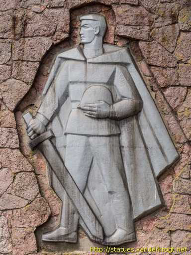 Līvāni /  Piemineklis revolucionāriem