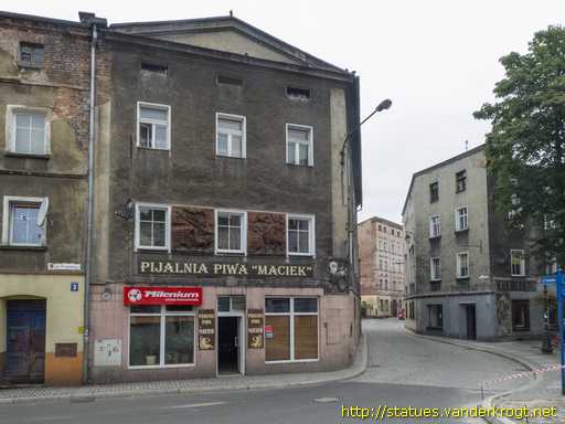 Nowa Ruda /  Płaskorzeźba z kamiennicy