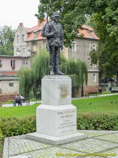 Kłodzko /  Pomnik Żołnierza Polskiego
