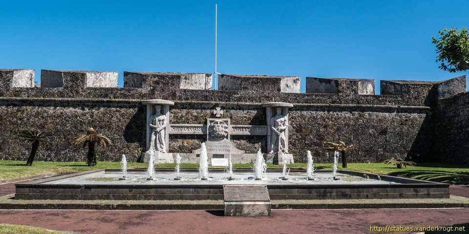 Ponta Delgada /  Monumento aos Marinheiros Portugueses