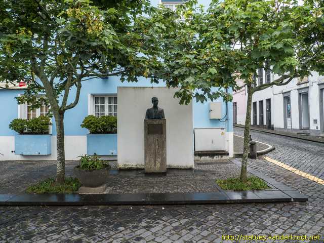 Lagoa /  Francisco Carreiro da Costa