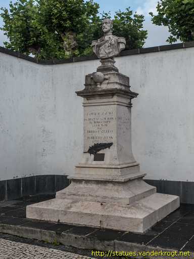 Ponta Delgada /  Roberto Ivens