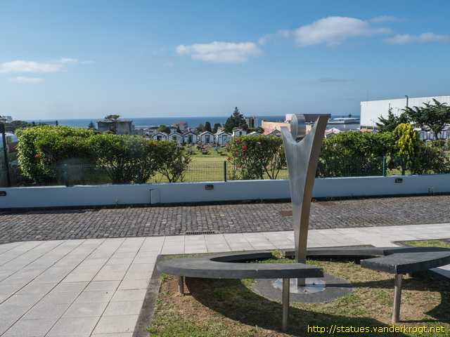 Ponta Delgada /  Escultura moderna