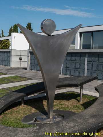 Ponta Delgada /  Escultura moderna