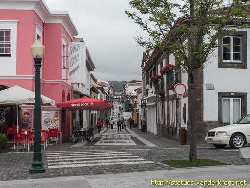 Praia da Vitória /  Passeio dos Poetas