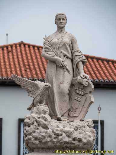 Praia da Vitória /  Estátua da Liberdade