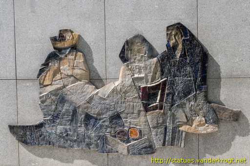 Arraiolos /  Monumento à Tapeteira de Arraiolos