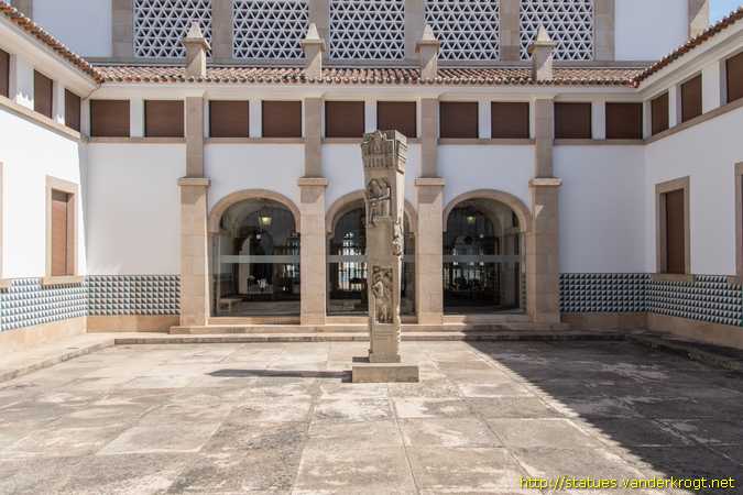 Évora /  História de Évora (Coluna)