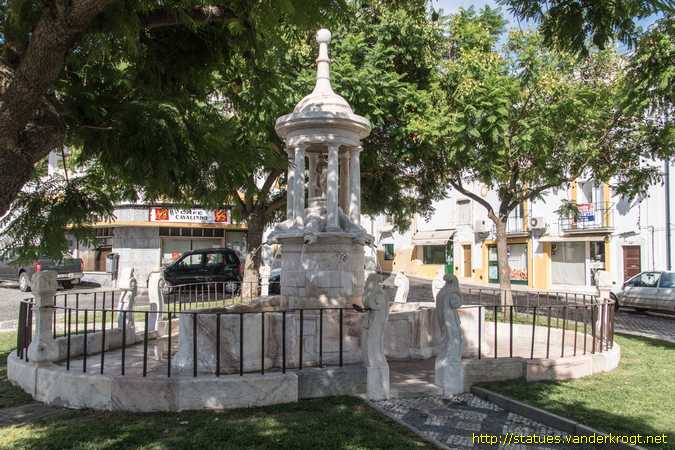 Elvas /  Estátua Equestre de D. Sancho II na Fonte da Misericórdia