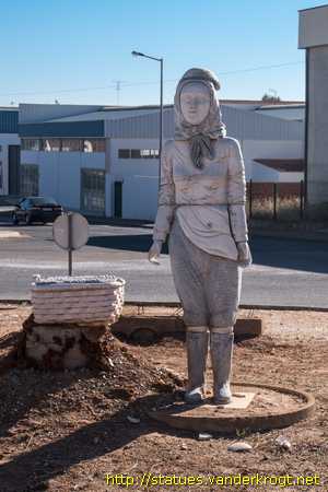 Borba /  Monumento ao Trabalhador Rural