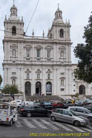 Lisboa /  Estátuas na Igreja de São Vicente de Fora
