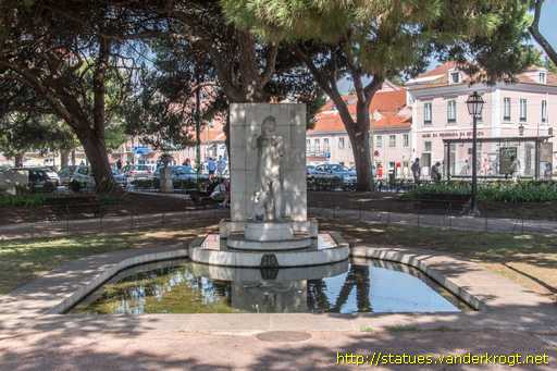 Lisboa /  Quatro figuras mitológicas femininas