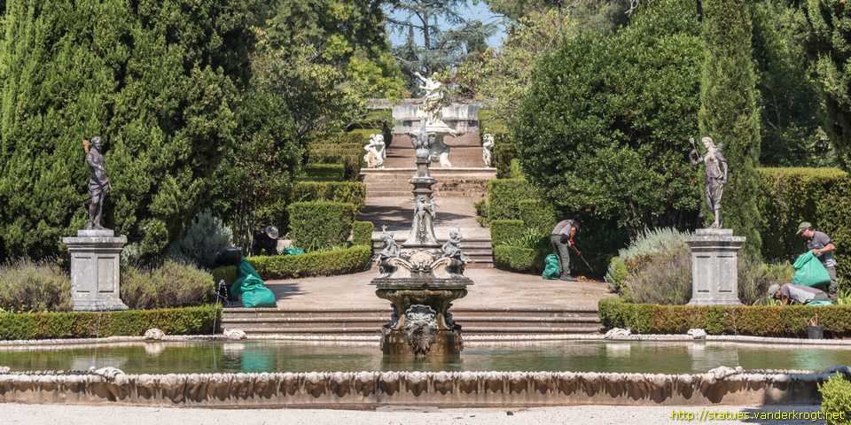 Queluz /  Apolo e Diana