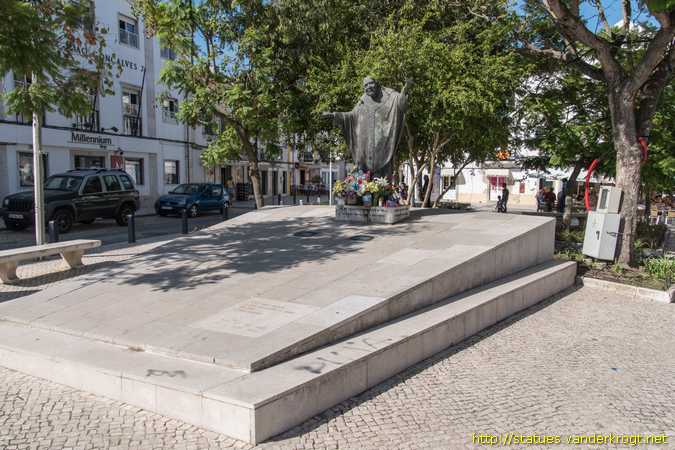 Alcochete /  Padre Francisco Rodrigues da Cruz (estátua)