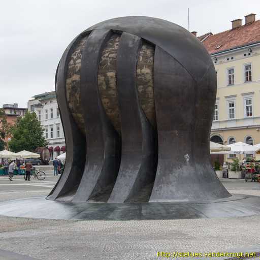 Maribor /  Spomenik narodnoosvobodilnega boja (NOB)